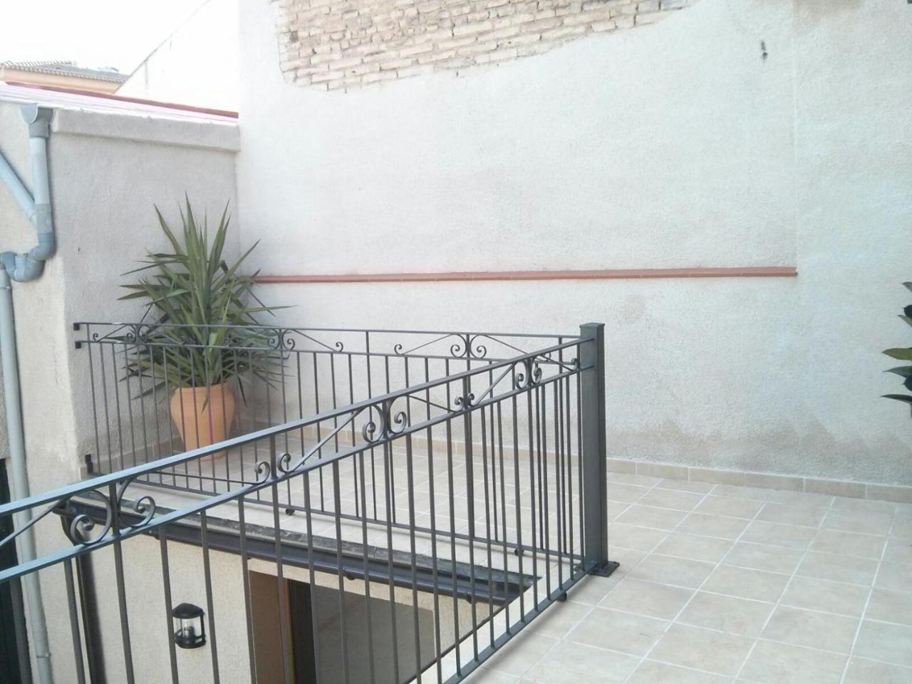דירות Mora la Nueva Cal Blai מראה חיצוני תמונה